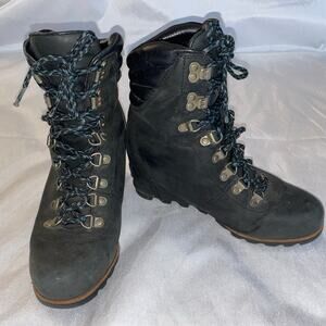 Sorel Conquest Waterproof Leather Wedge Boots - Women's Size 8 - 3" Wedge Heel